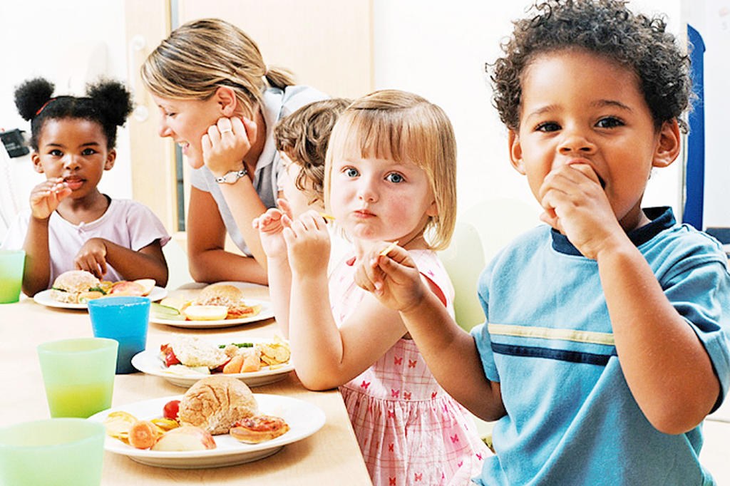 کدام غذاها به رشد قد کودک کمک می‌کند ؟